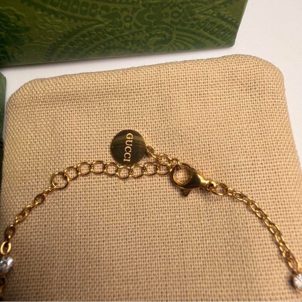 New in box! Gucci Gold Bracelet. Full inclusion. - Picture 3 of 4